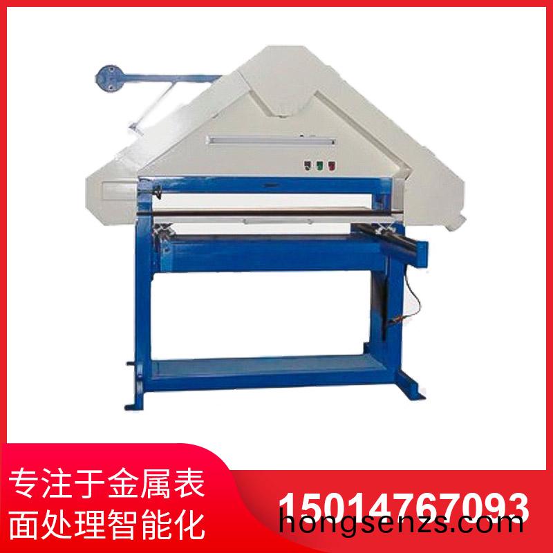 三角拉(la)絲機(jī)設(shè)(she)備(bei)如何做好(hao)錶麵拋光拉絲砂(sha)帶